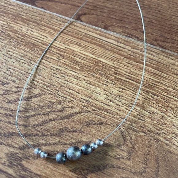 Handmade gray beaded necklace - Picture 3 of 3
